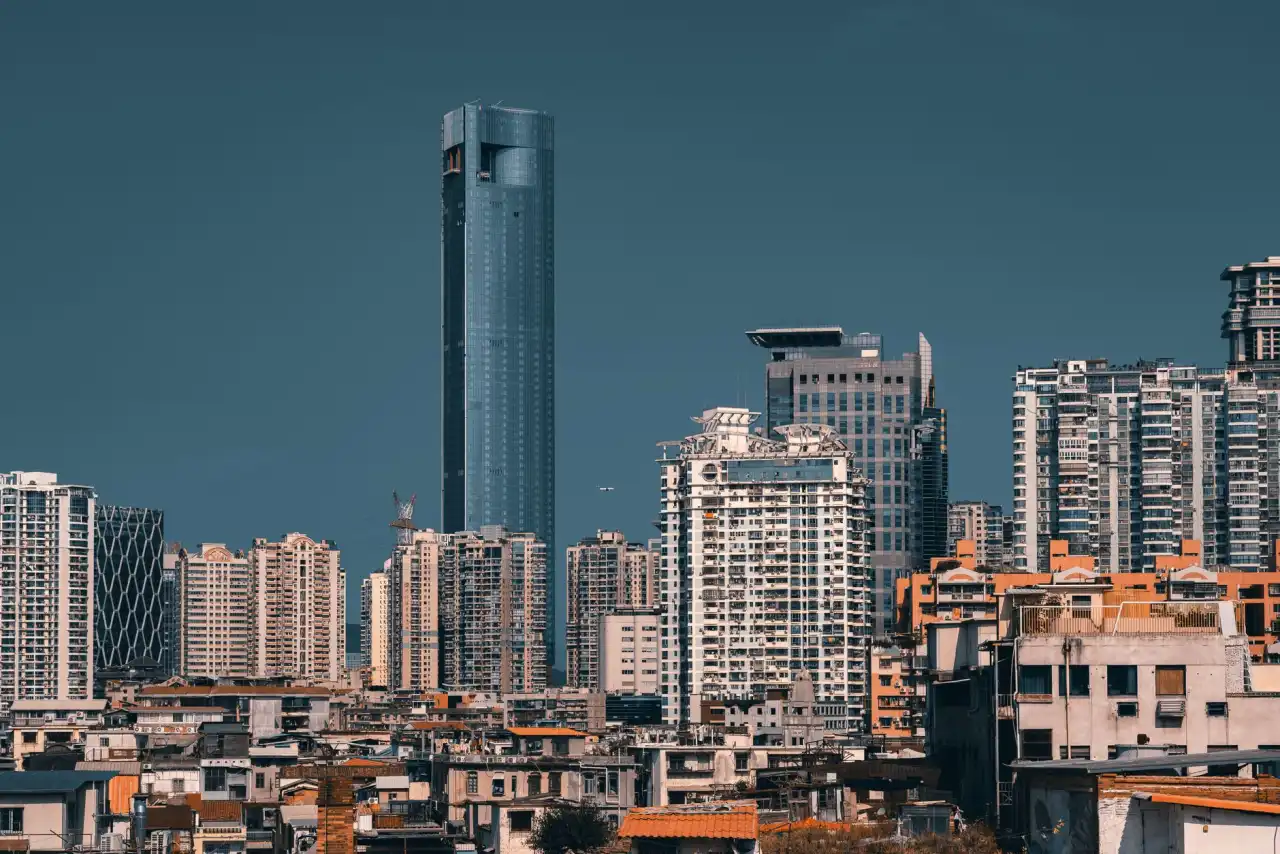 2025企业战略规划新趋势：从组织变革到绩效落地的关键路径