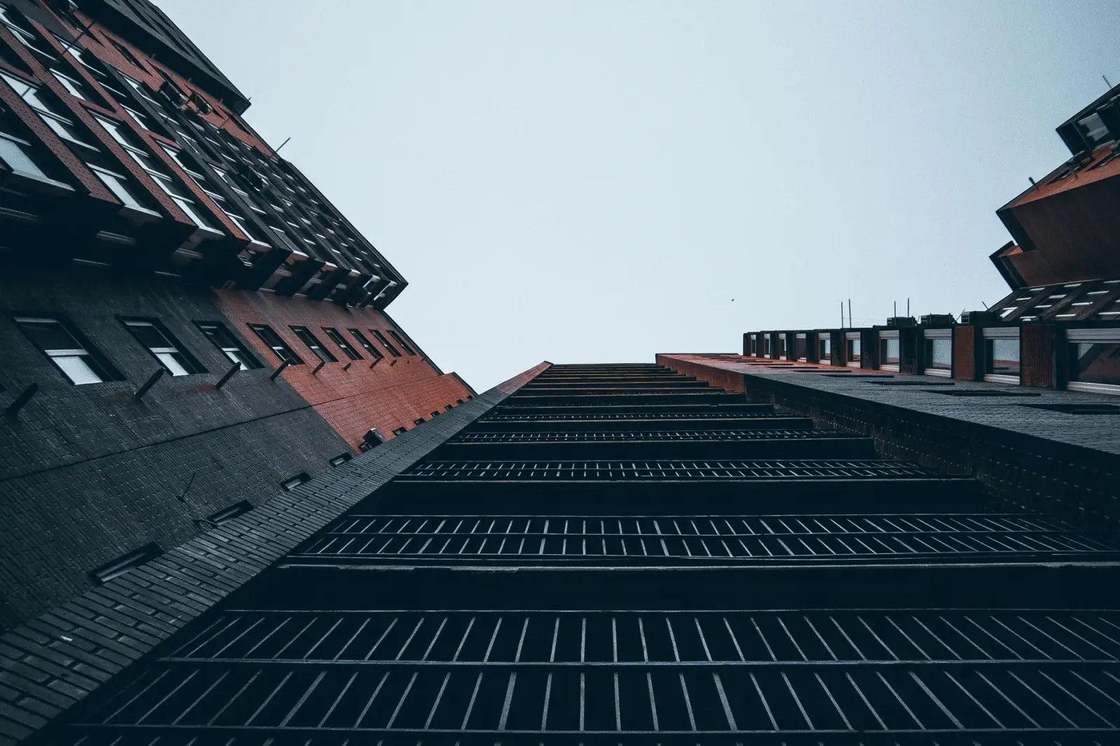 企业管控体系搭建指南：如何通过战略规划优化组织绩效
