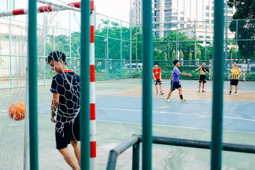 企业战略规划咨询服务如何落地：从目标分解到执行跟踪的完整方法